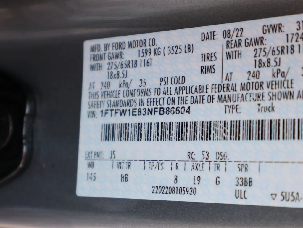 Used 2022 Silver Ford Lariat image 41