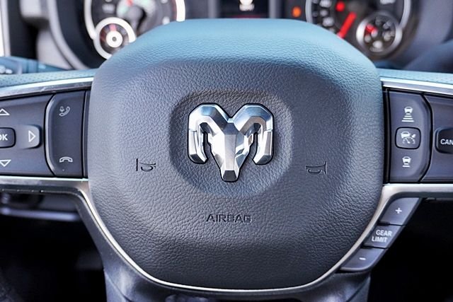 New 2026 Granite Crystal Metallic Clear-Coat Exterior Paint RAM Tradesman image 40