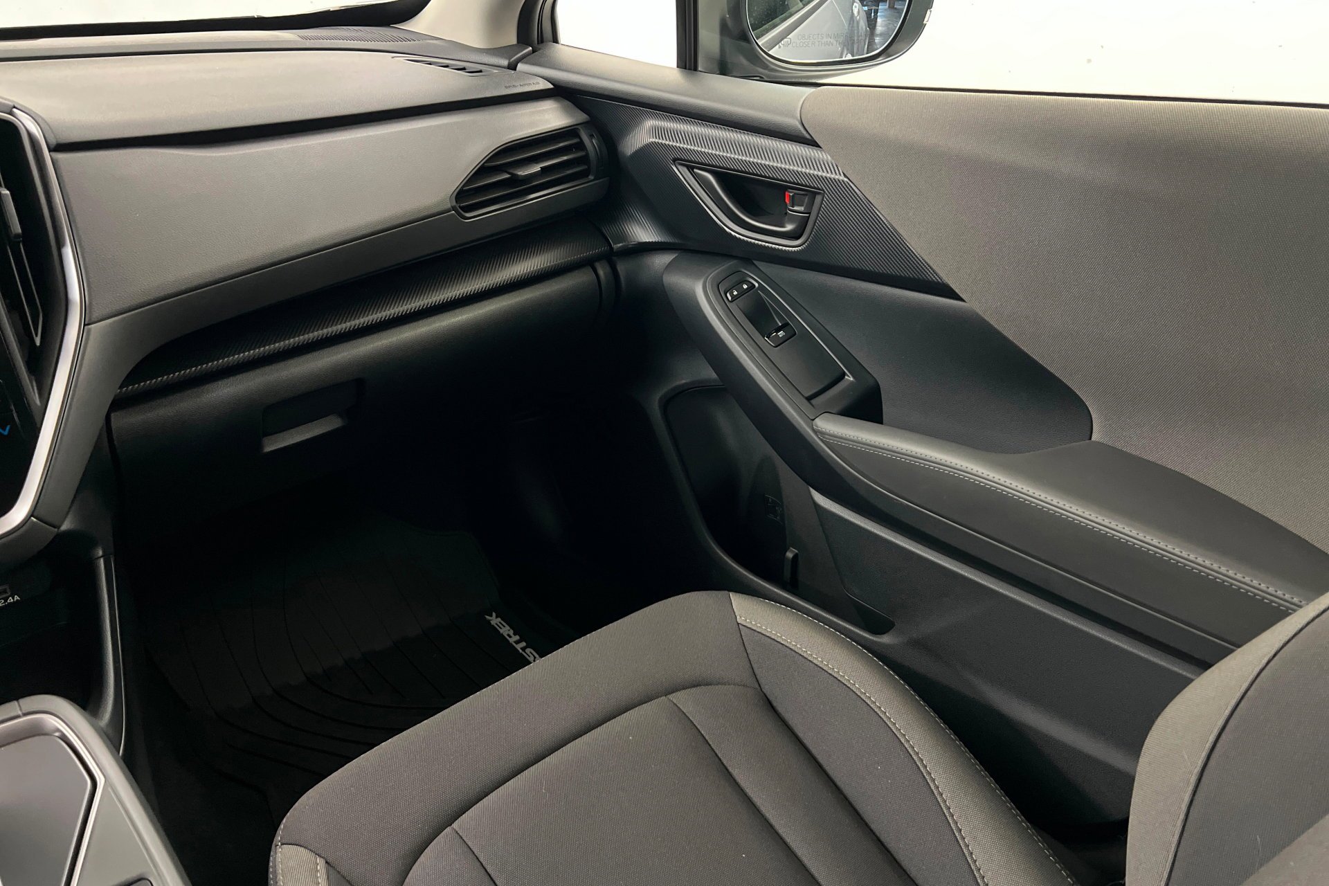 2025 Subaru Crosstrek Premium - Photo 11
