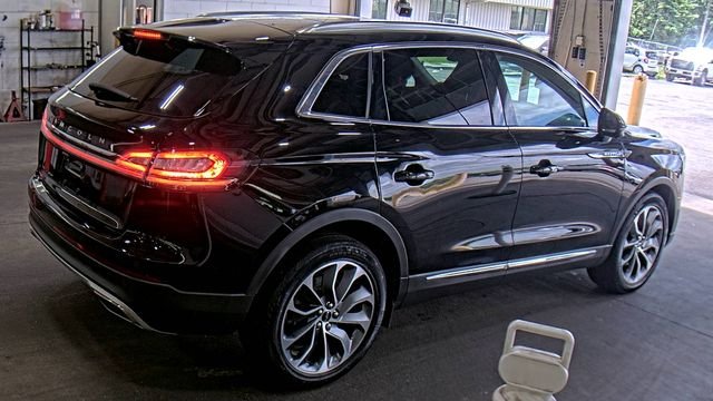 Used 2022 Black Lincoln Reserve image 3