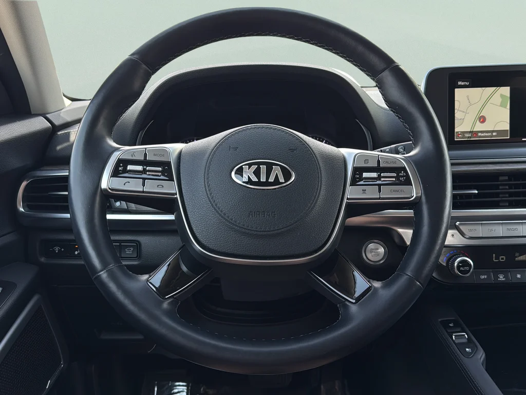 Used 2020 Snow White Pearl Kia EX image 31