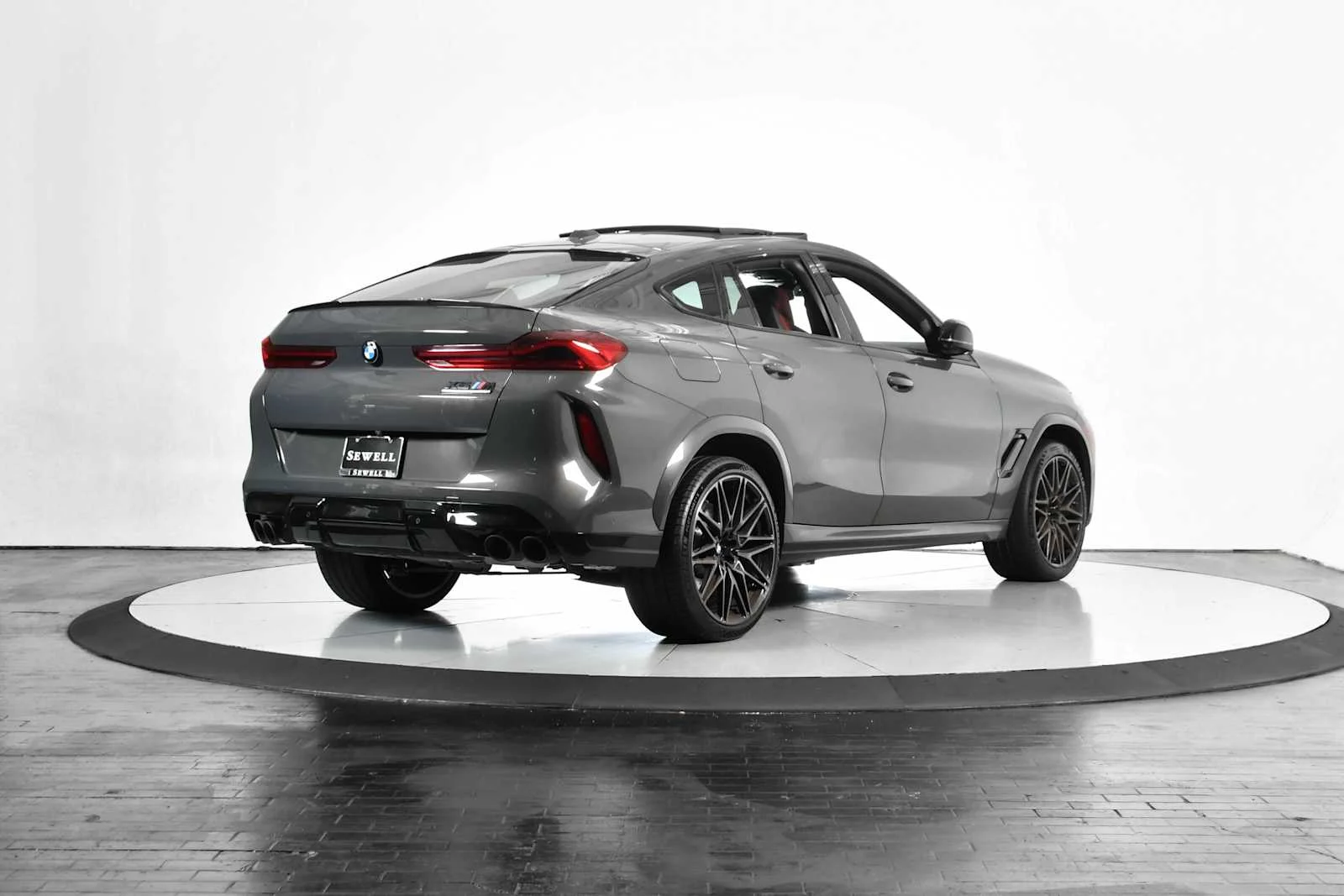 Used 2025 Dravit Grey Metallic BMW  image 6