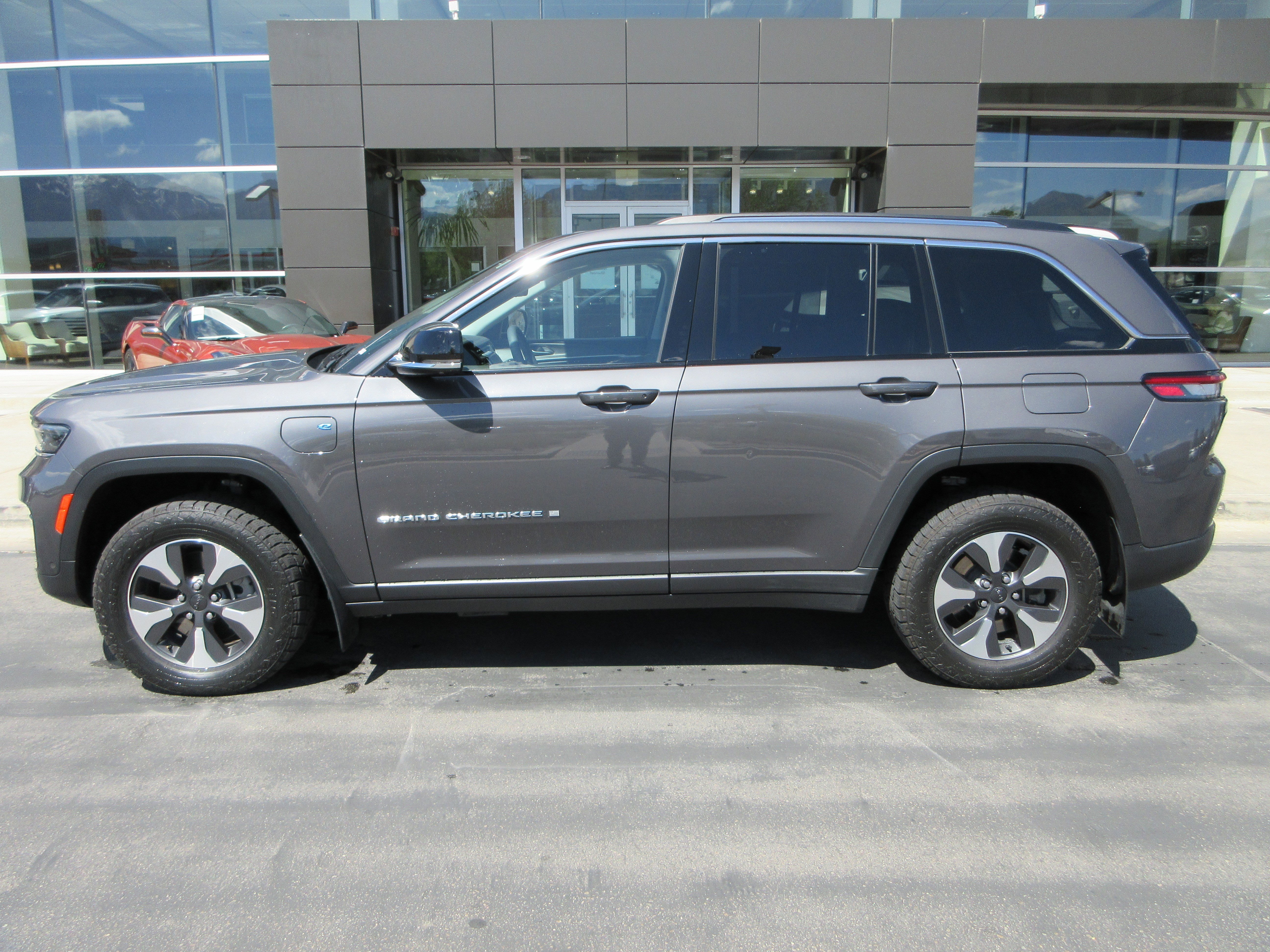 Used 2022 Baltic Gray Metallic Clearcoat Jeep 4xe image 4