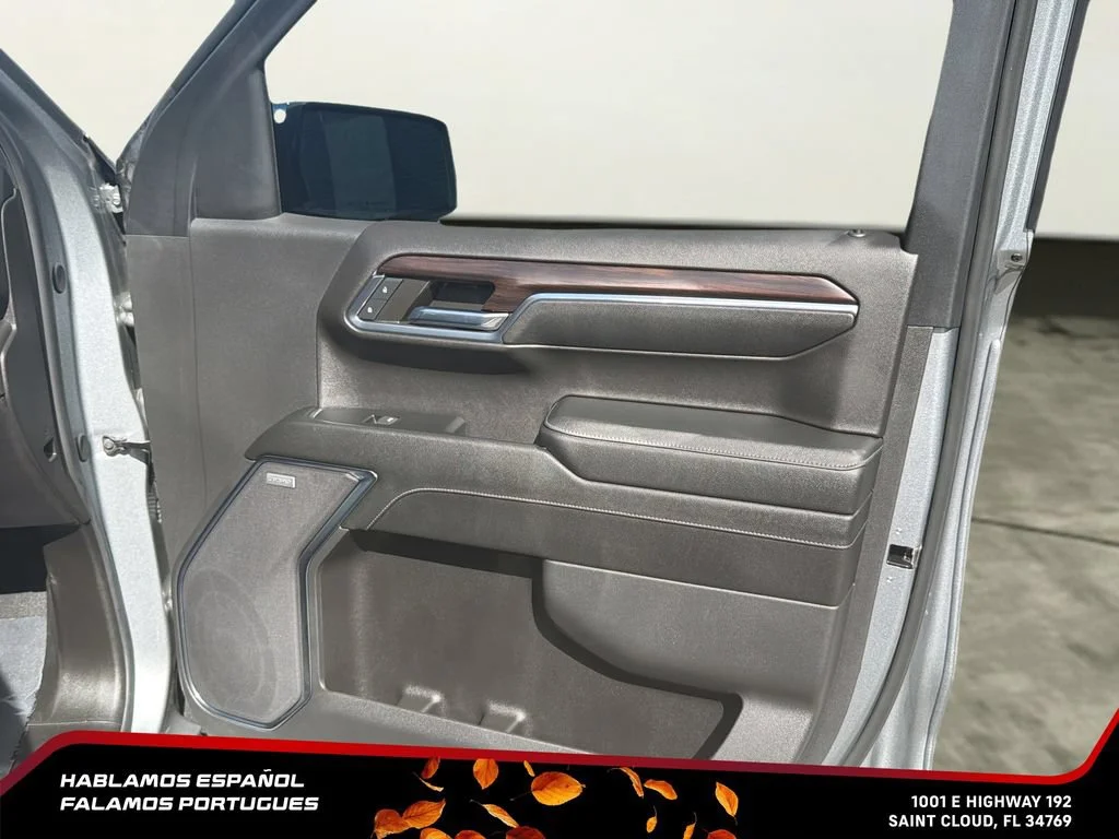 Used 2024 Sterling Metallic GMC SLT image 28