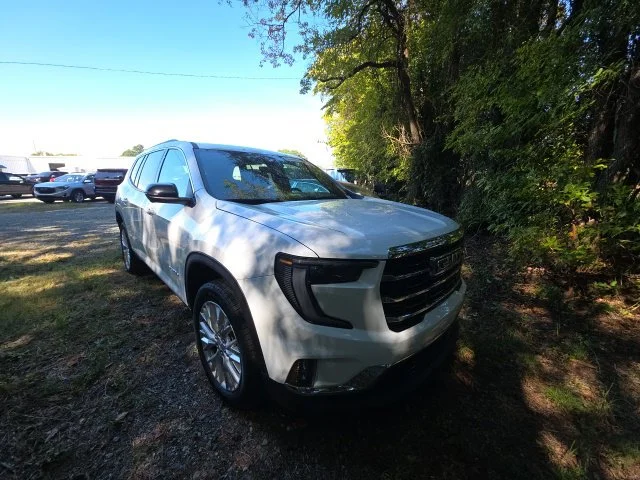 Used 2026 White GMC Elevation image 8