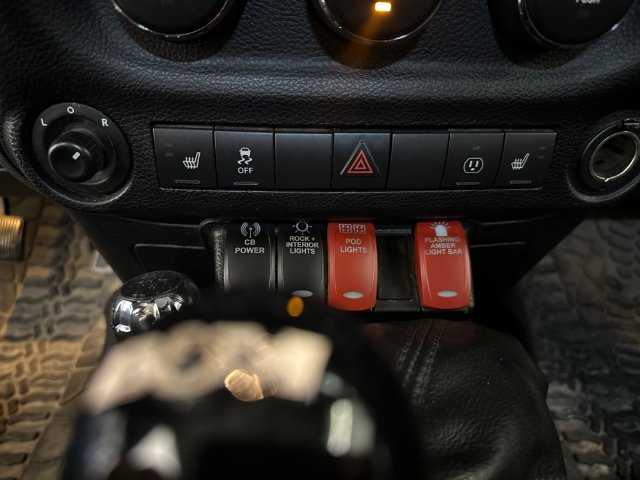 Used 2017 Gray Jeep Rubicon image 25