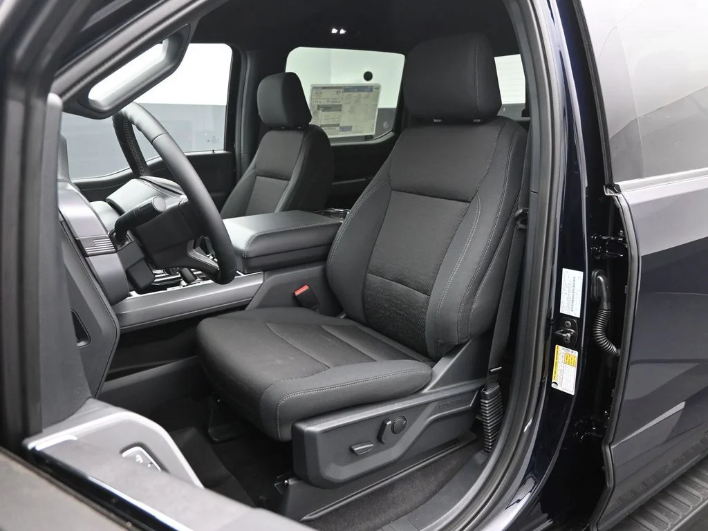 New 2026 Antimatter Blue Metallic Ford XLT image 8