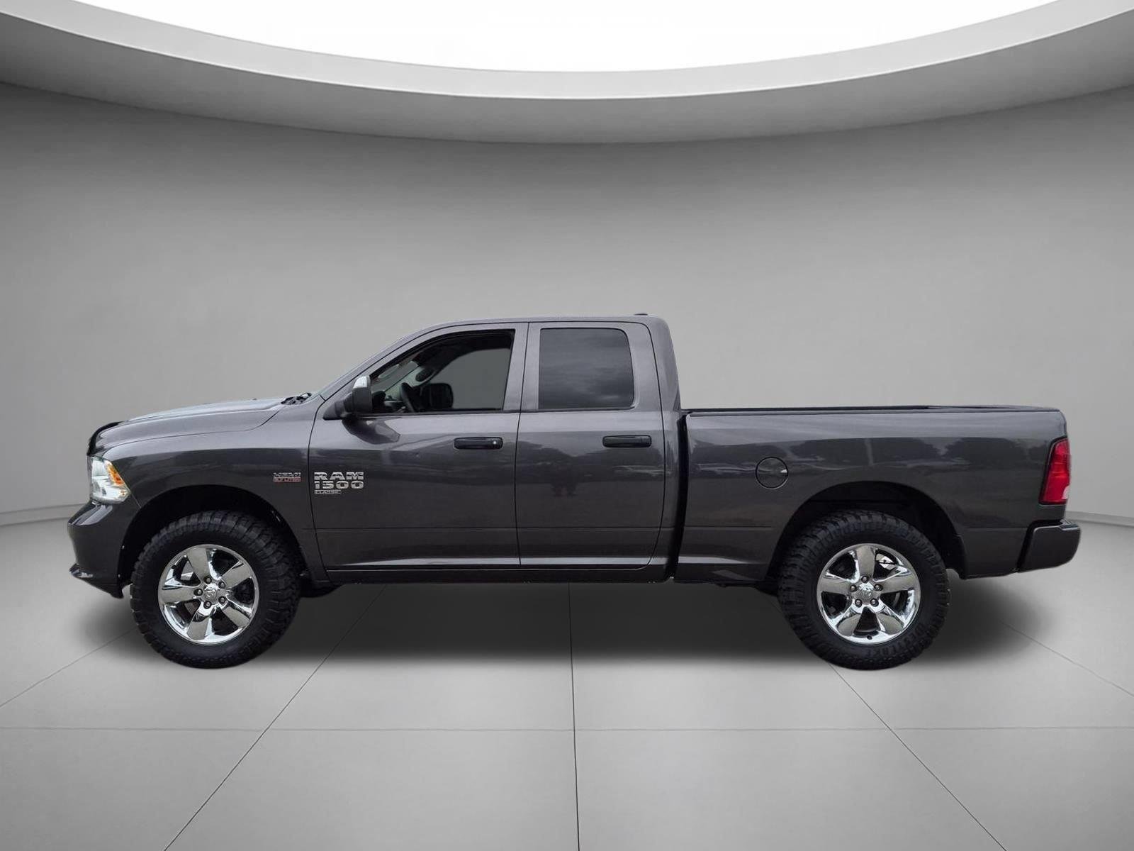 Used 2019 Granite Crystal Metallic Clearcoat Ram Express image 2