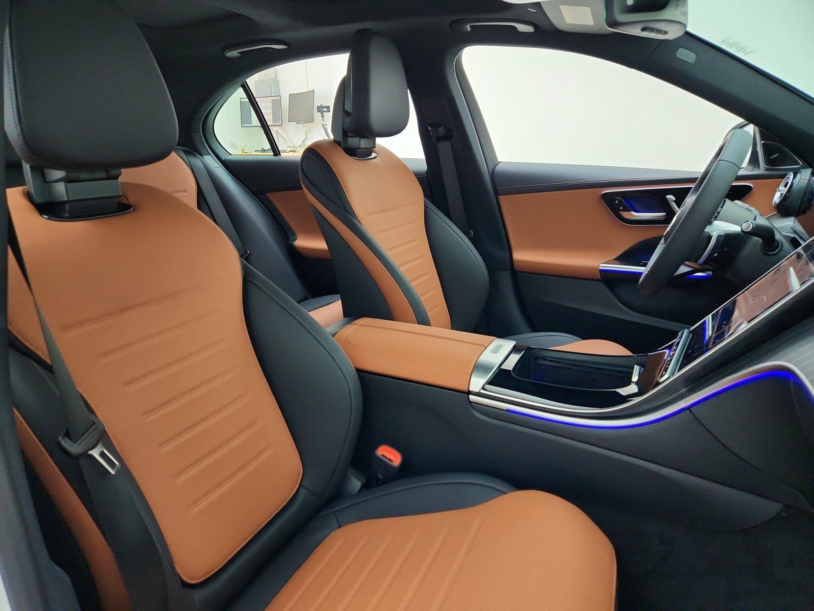 New 2026 Polar White Mercedes-Benz C 300 Sedan image 41