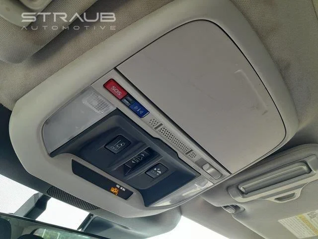 Used 2023  SUBARU  image 30