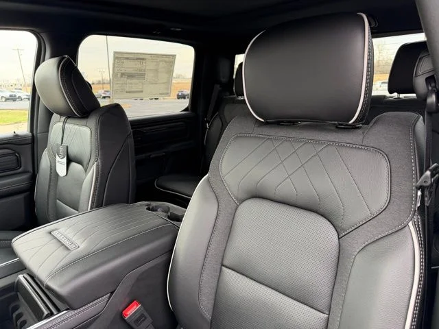 2026 RAM 1500 Limited - Photo 16