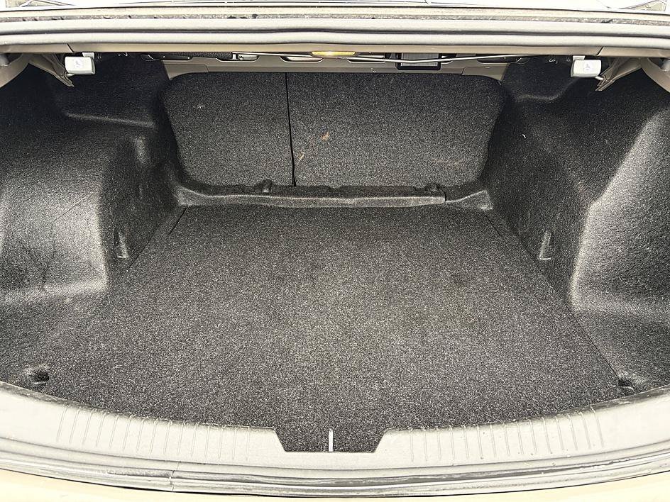Used 2024 Mineral Gray Metallic Chevrolet LT image 11