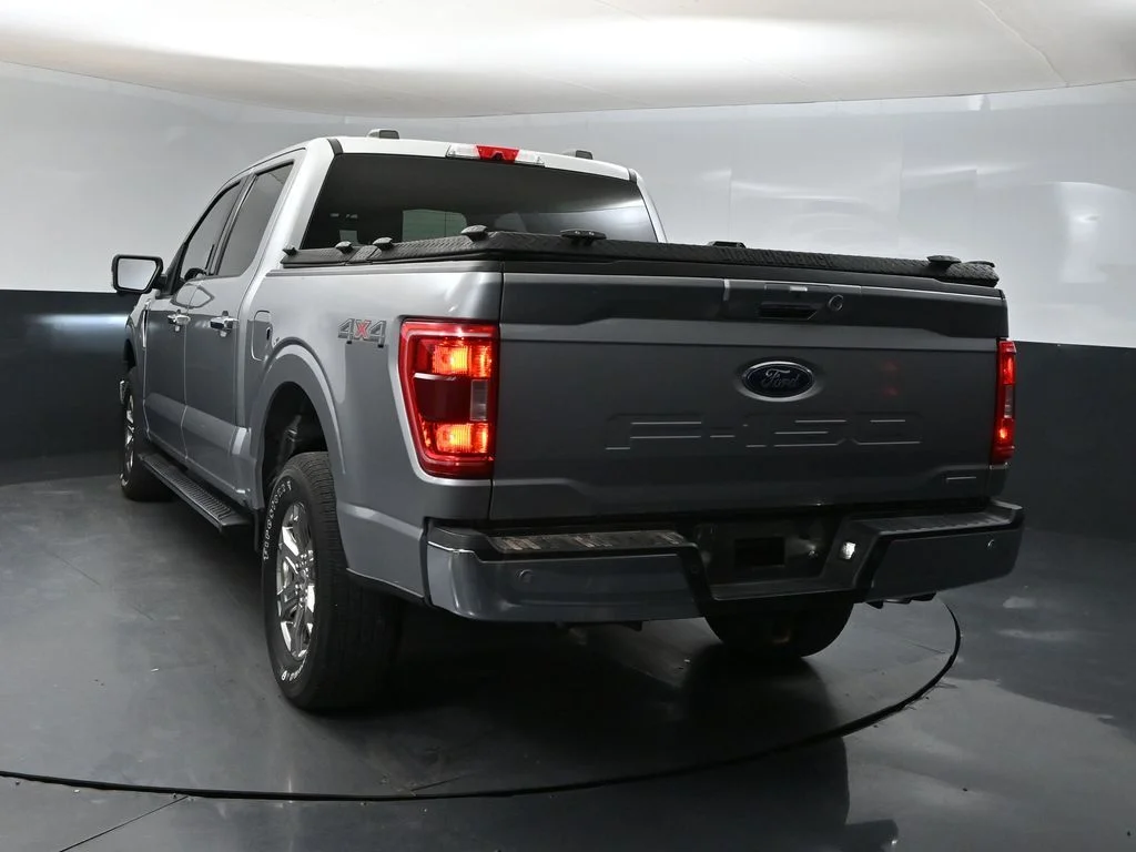 Used 2021 Silver Ford XLT image 3