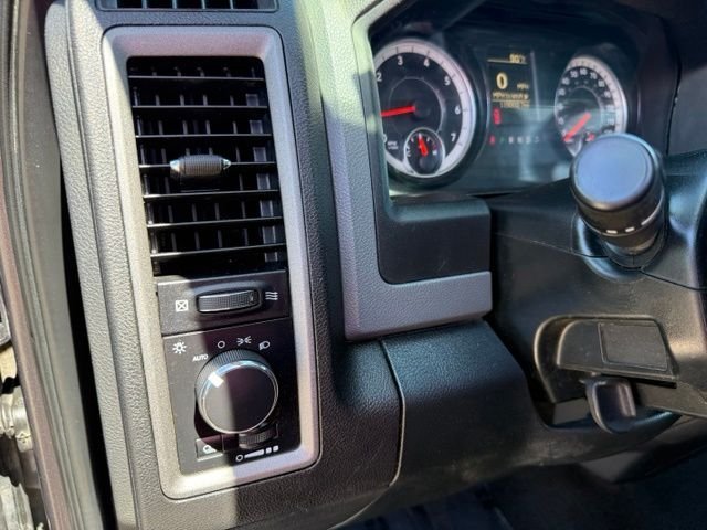 2017 RAM Ram 1500 Pickup Tradesman - Photo 11