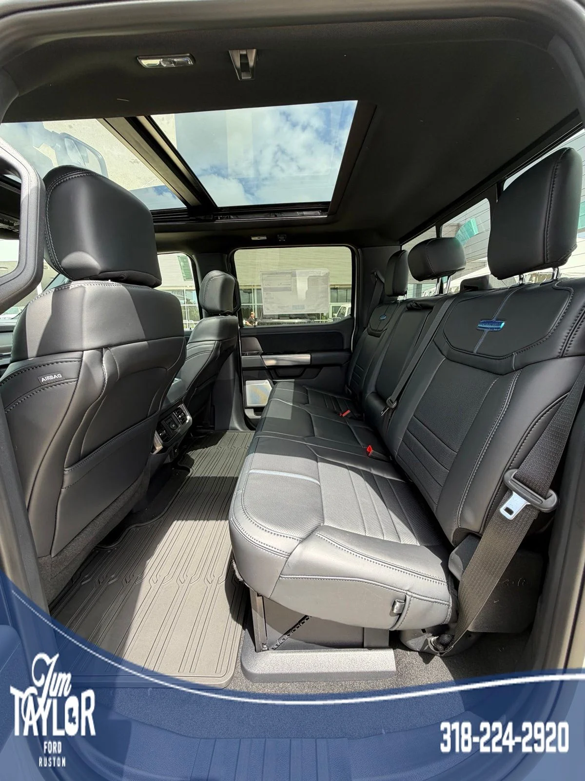 New 2026 Star White Metallic Tri-Coat Ford F-250® Platinum® image 8
