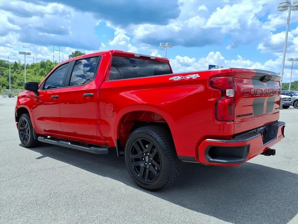 Used 2022 Red Hot Chevrolet Custom image 3