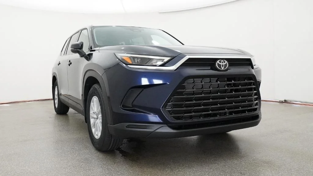 New 2026 Blueprint Toyota Hybrid XLE image 9