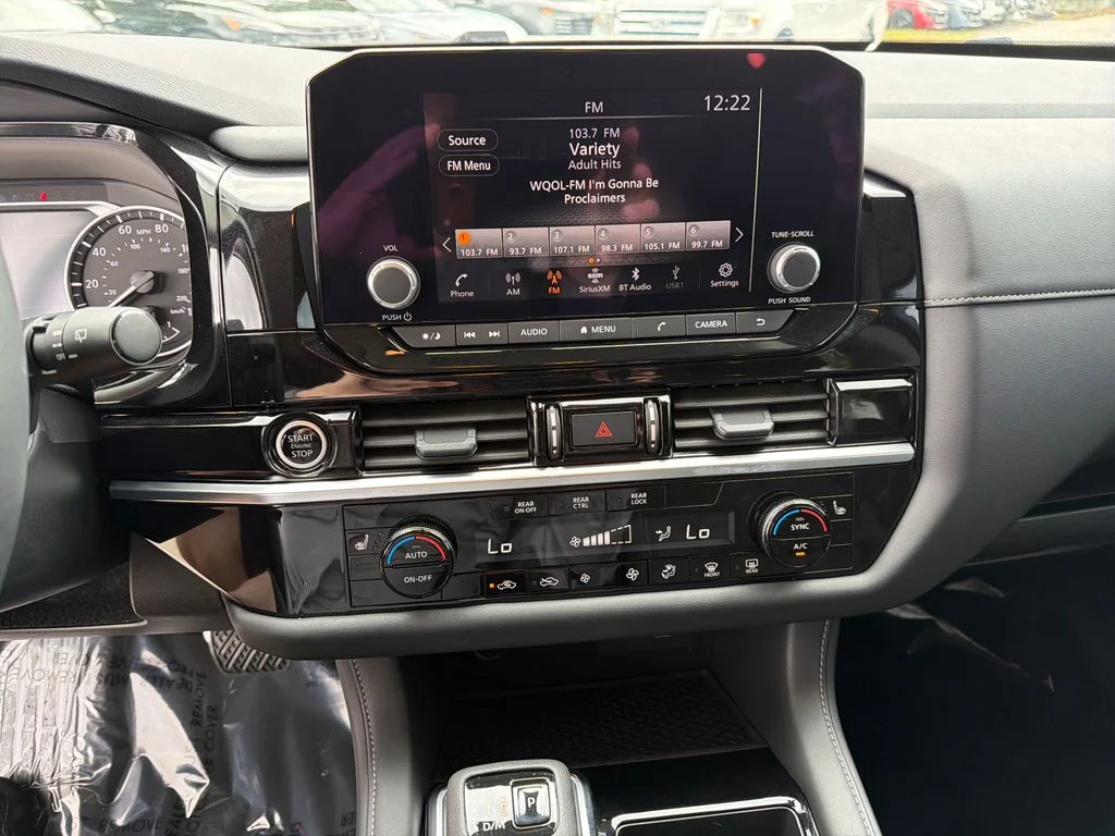 2023 Nissan Pathfinder SV - Photo 25