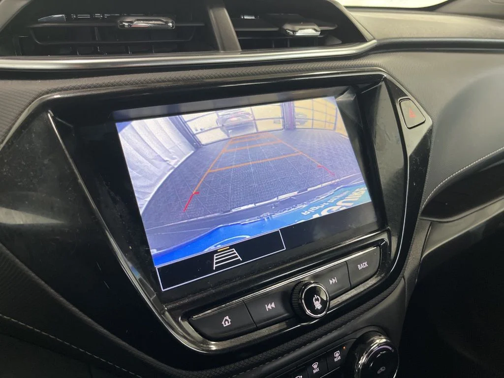 Used 2023 White Chevrolet ACTIV image 12