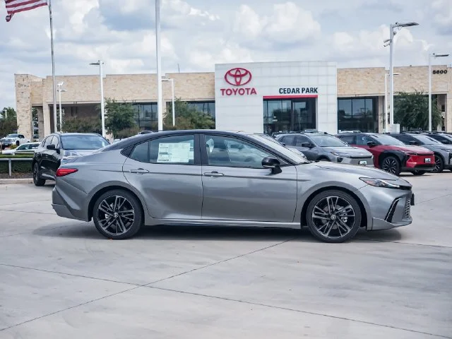 New 2026 Heavy Metal with Midnight Black Metallic roof Toyota XSE image 4