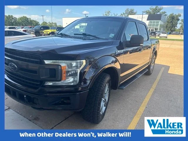 Used 2018 Magma Red Ford XLT image 1