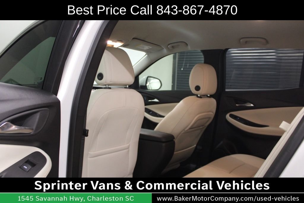 Used 2025 White Frost Buick Avenir image 32