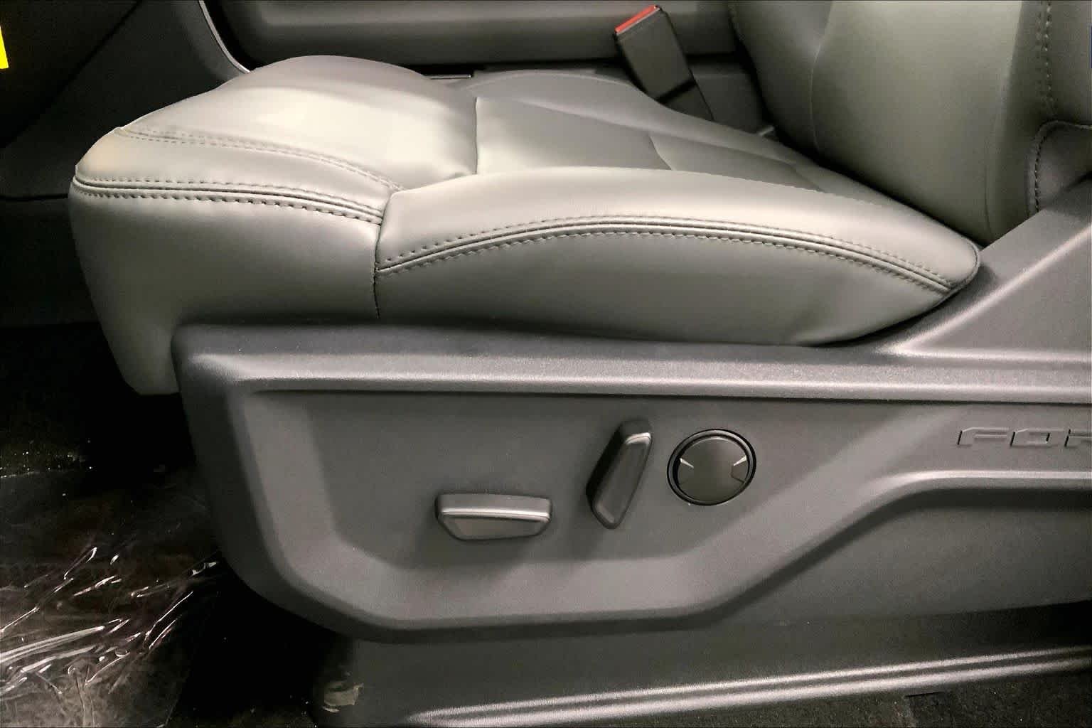 New 2026 Glacier Gray Metallic Tri-Coat Ford Active image 19