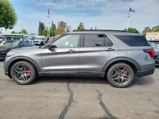 Used 2025 Carbonized Gray Metallic Ford ST image 31