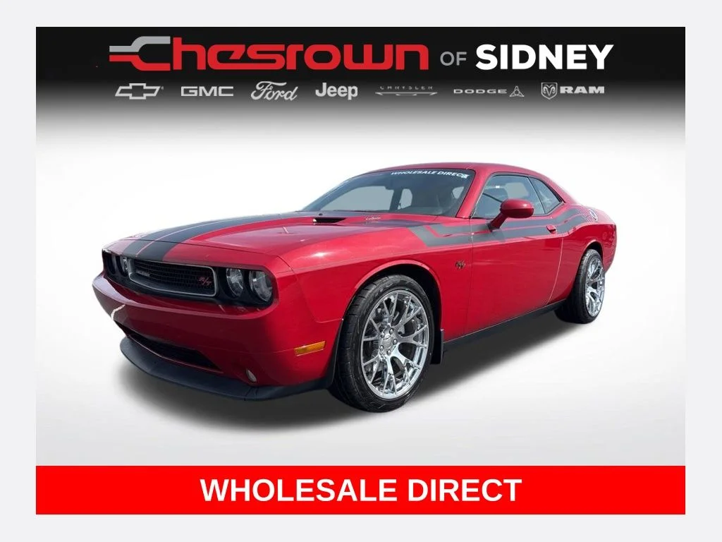 2012 Dodge Challenger R/T's photo