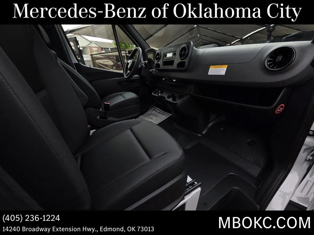 New 2026 Arctic White Mercedes-Benz Cargo 144 WB image 15