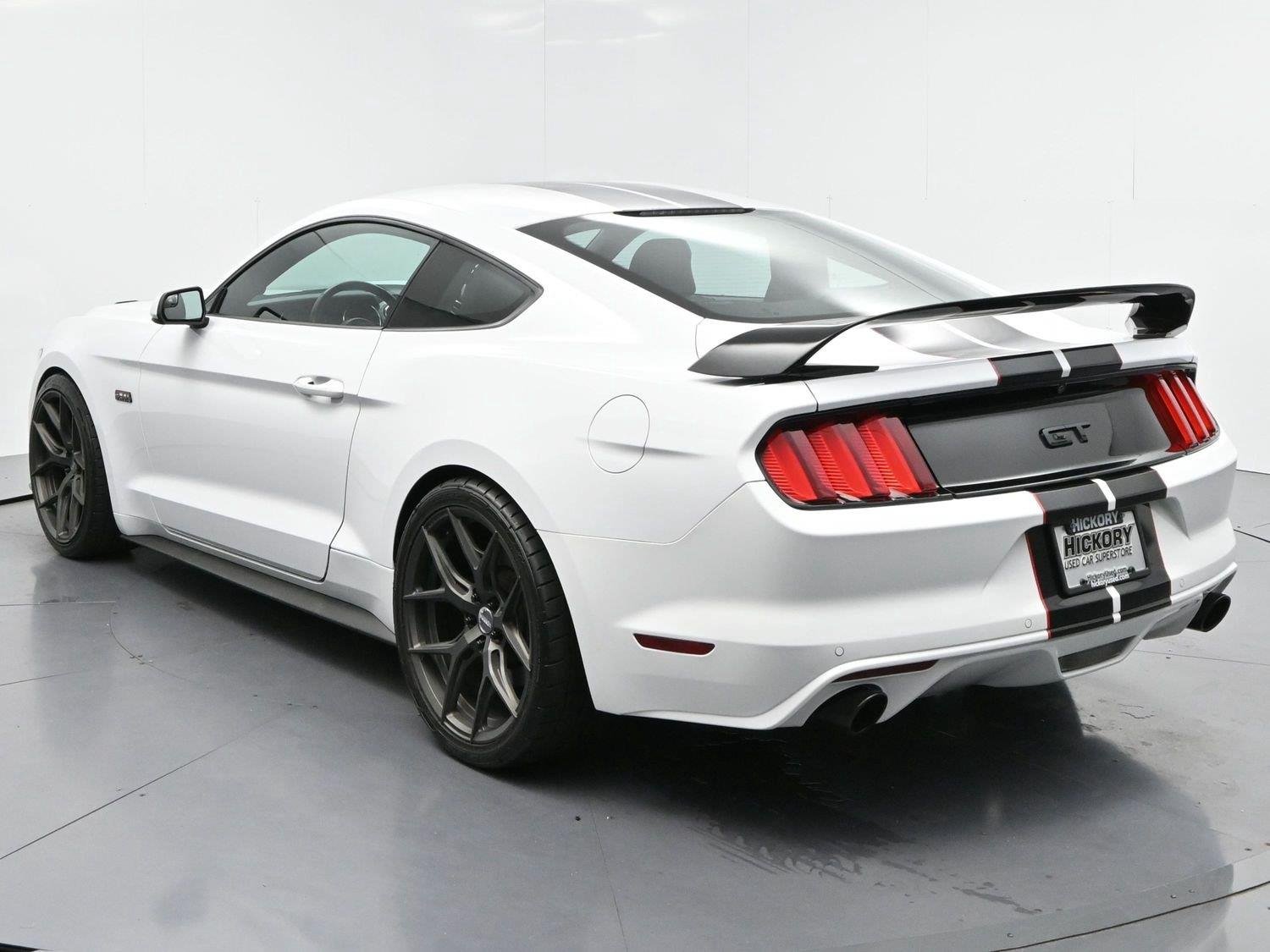 Used 2016 Oxford White Ford GT image 5