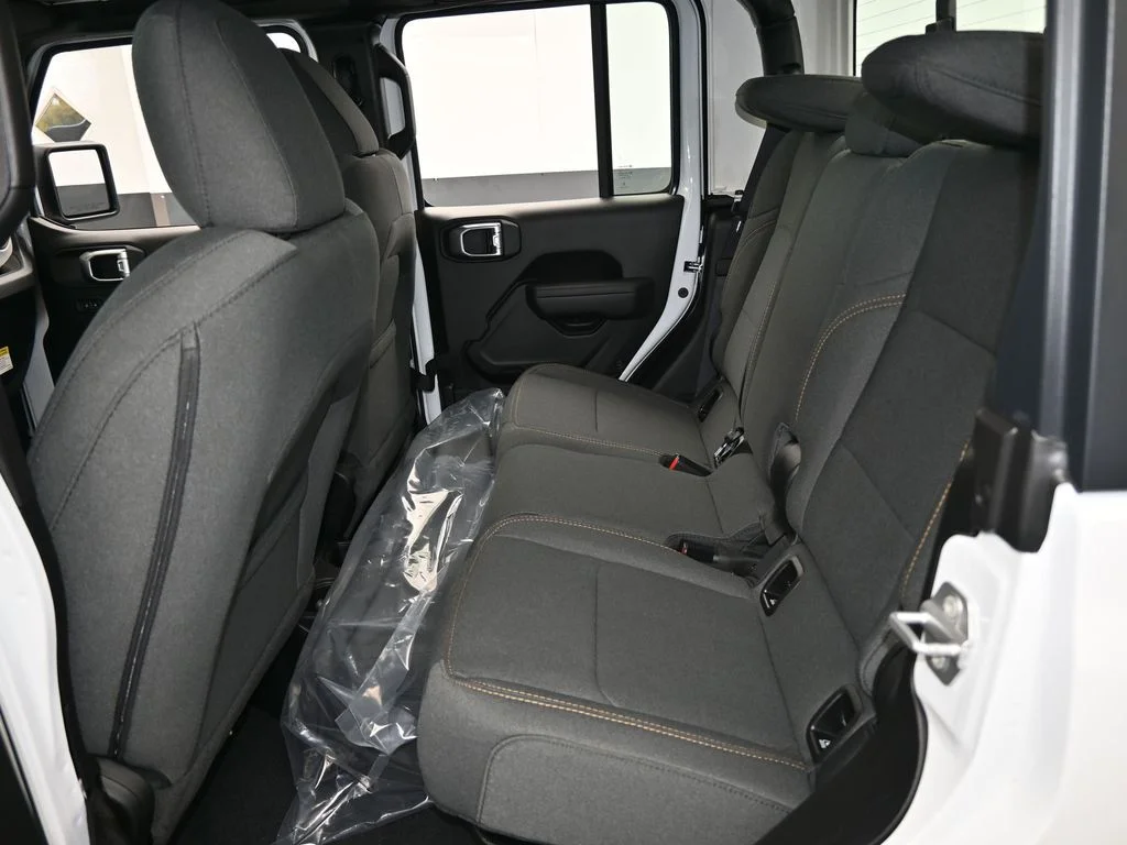 New 2026 Bright White Clear-Coat Exterior Paint Jeep Sport image 27