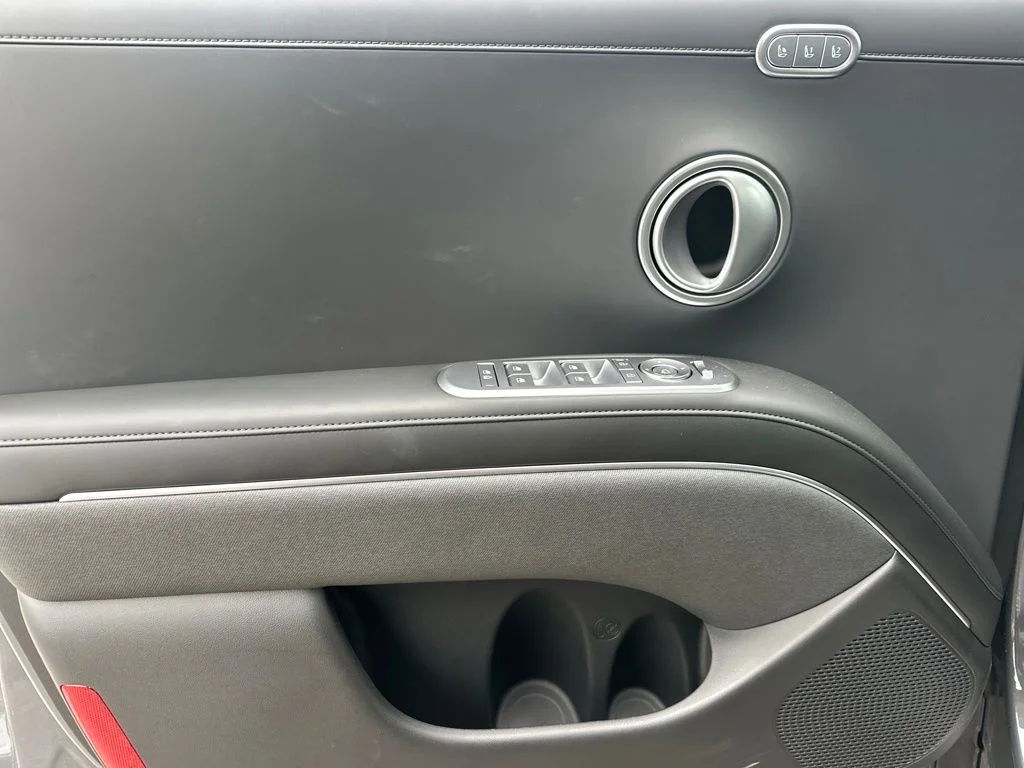 New 2026 Ecotronic Gray Pearl Hyundai Calligraphy image 18