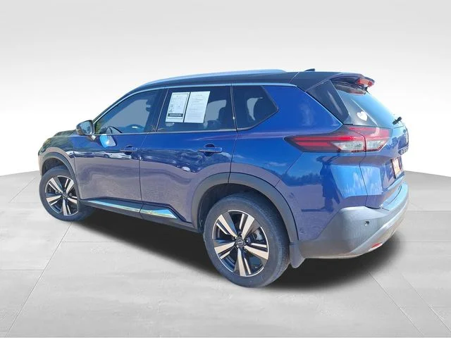 Used 2023 Blue Nissan SL image 6