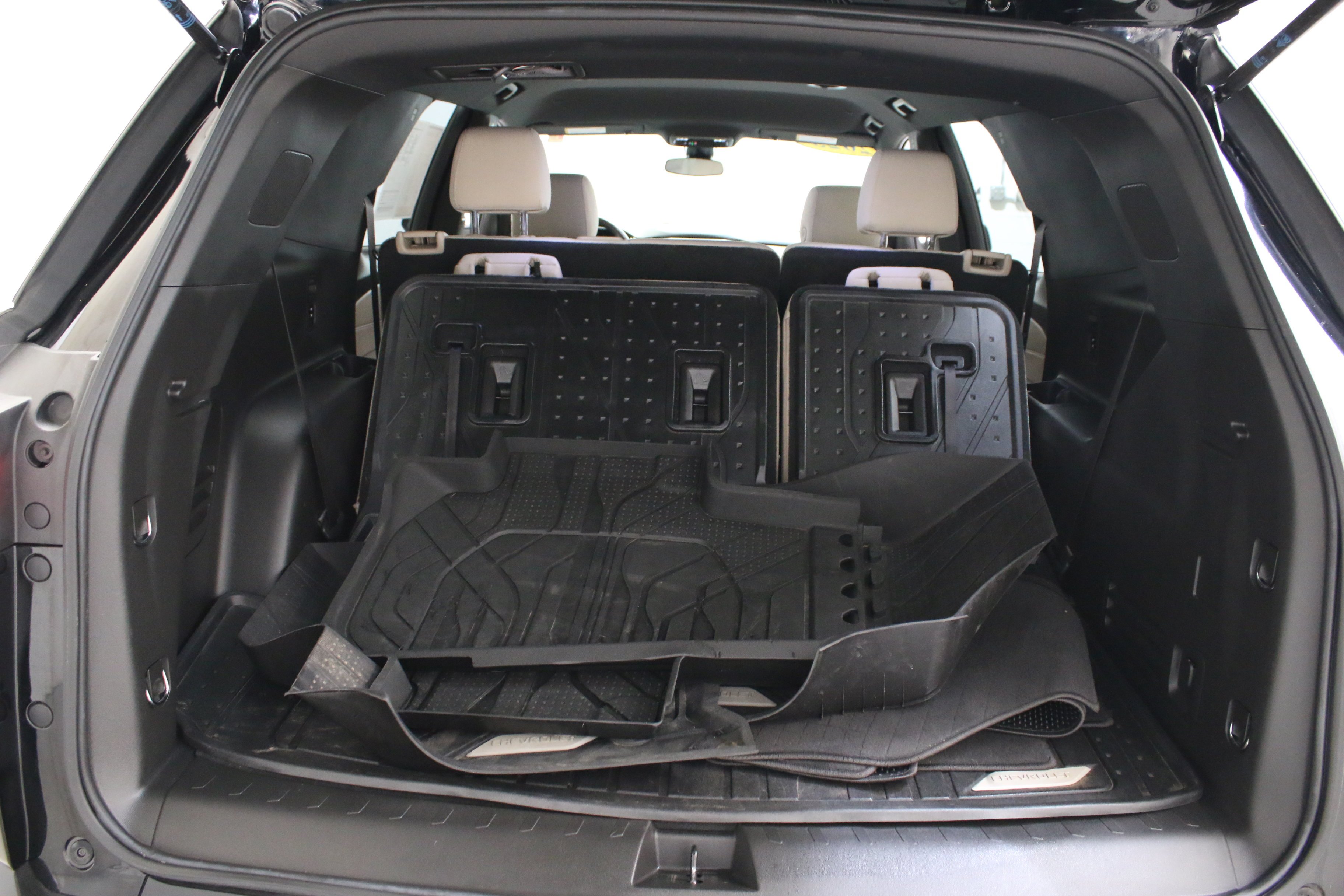 Used 2023 Mosaic Black Metallic Chevrolet LS image 26