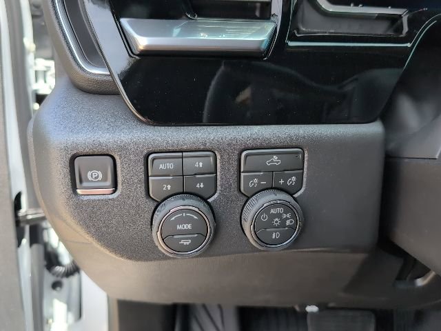 New 2026 Summit White Chevrolet LT Trail Boss image 17