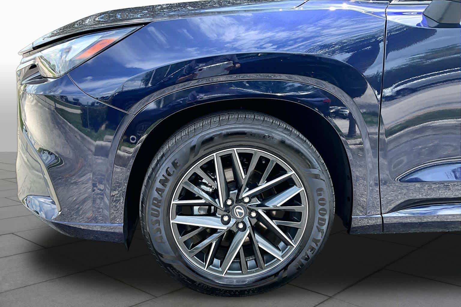 Used 2026 Nightfall Mica Lexus Premium image 11