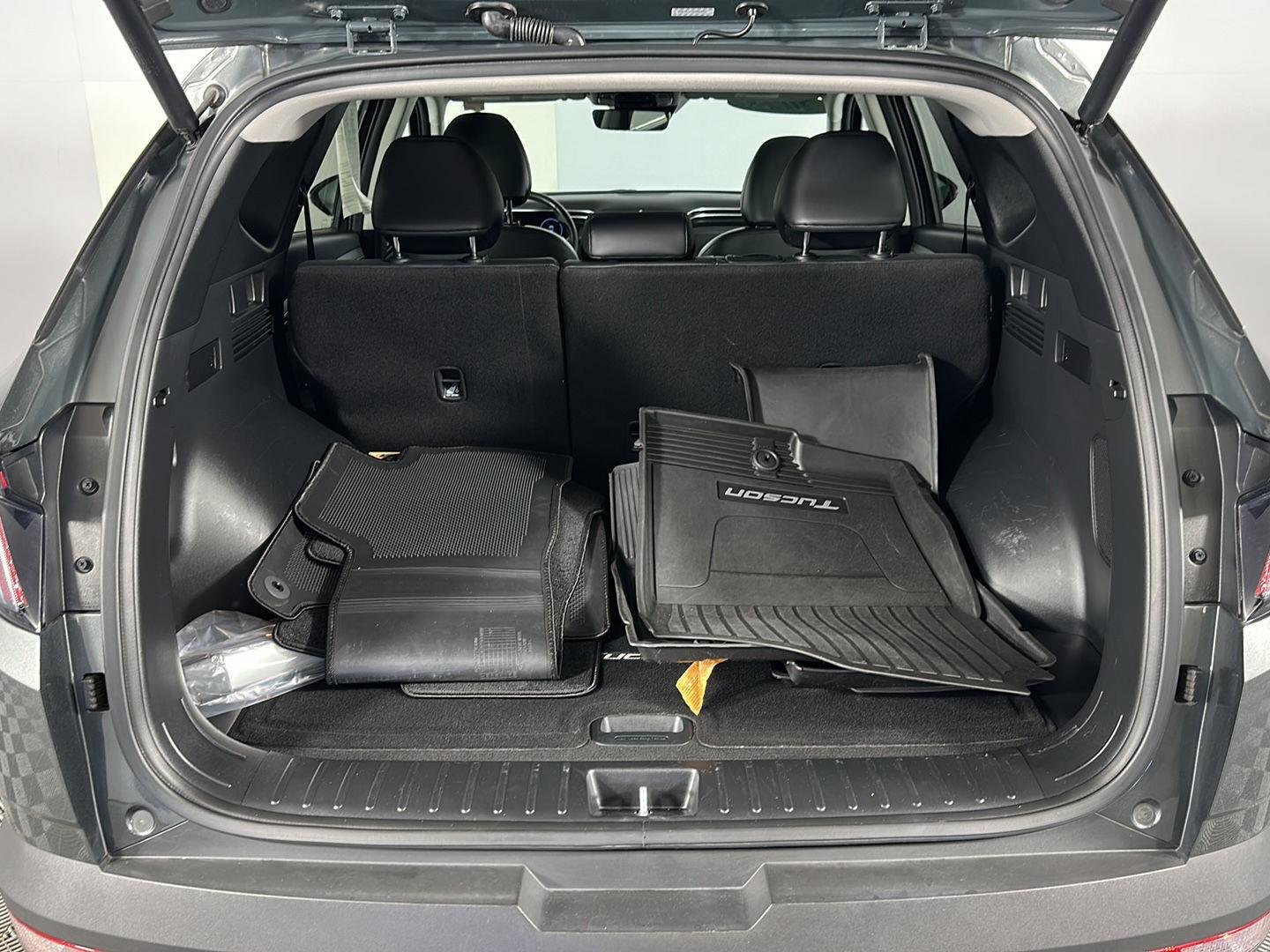 Used 2022 Amazon Gray Hyundai Limited image 30