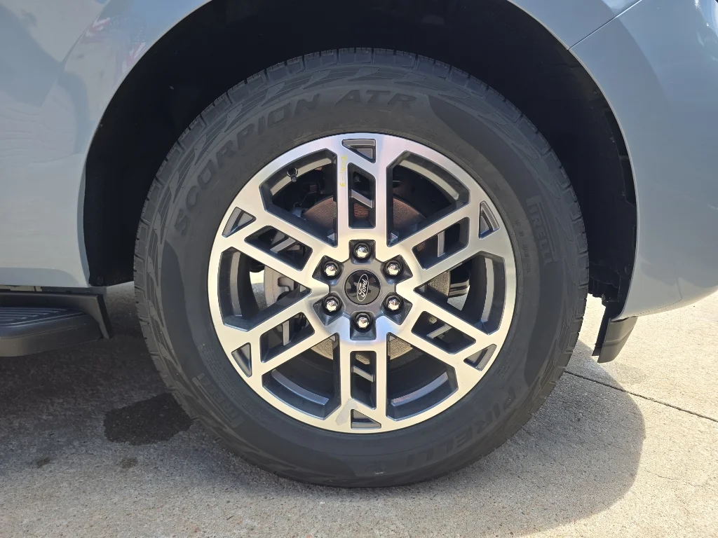 New 2026 Glacier Gray Metallic Tri-Coat Ford Active image 39