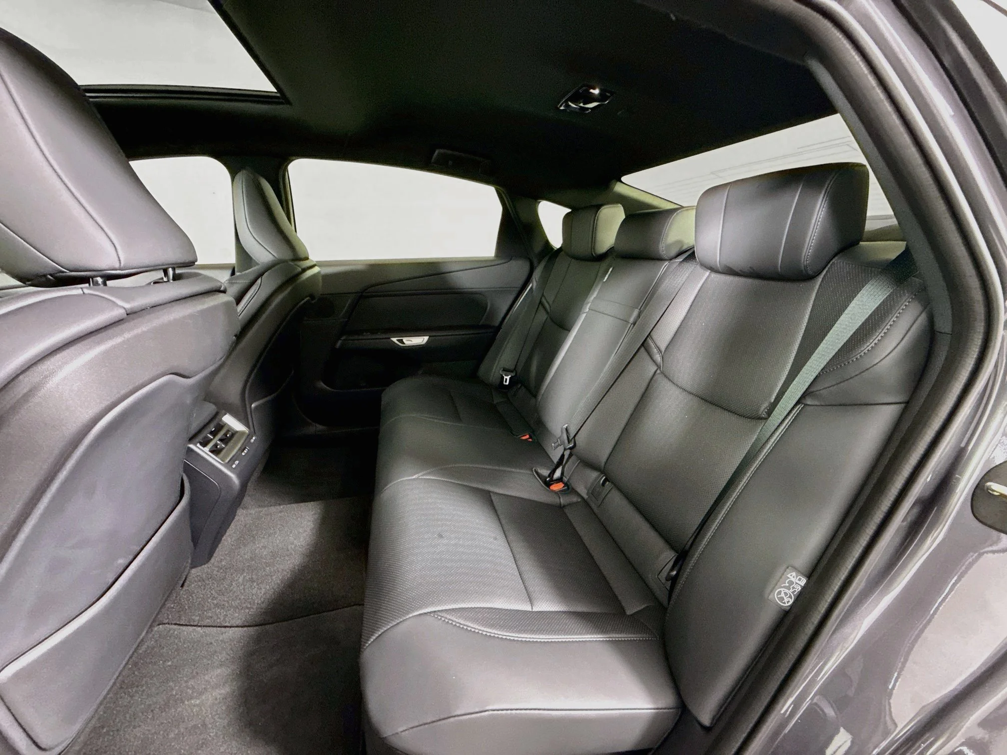 New 2026 Cloudburst Gray Lexus ES 350h PREMIUM AWD image 22