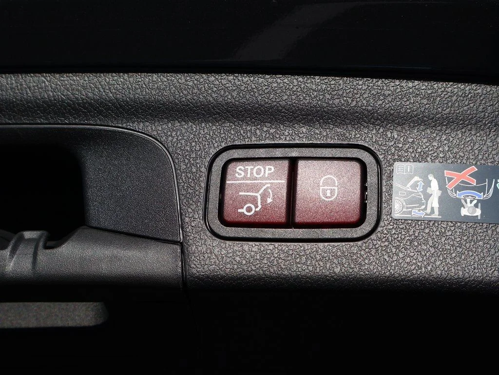 Certified Used 2026 Selenite Gray Metallic Mercedes-Benz GLE 350 image 18