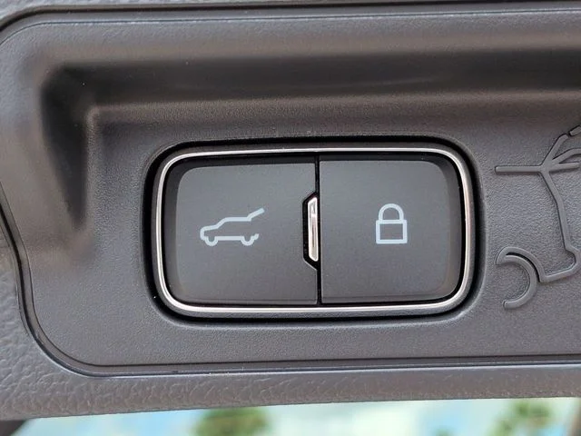 New 2027 Marsh Gray Ford Tremor® image 15