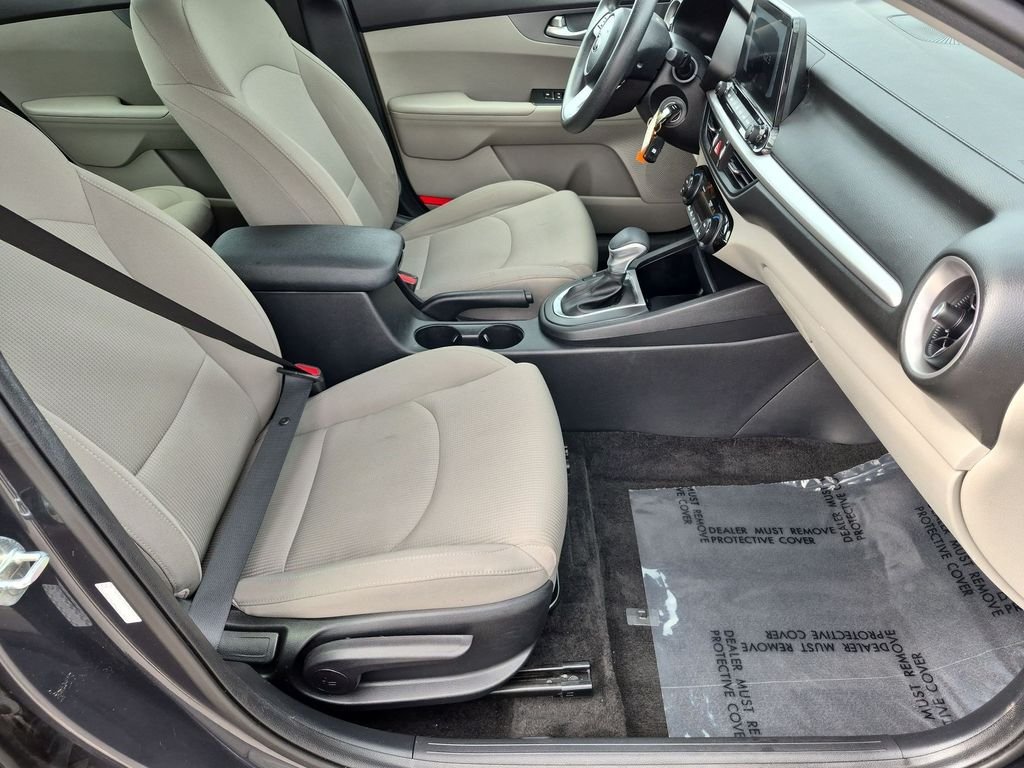 Used 2019 Gray Kia LXS image 26