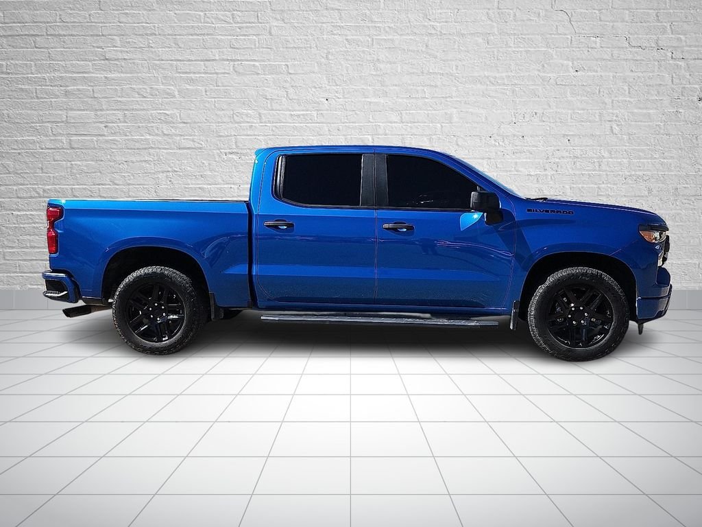 Used 2023 Blue Chevrolet Custom image 5