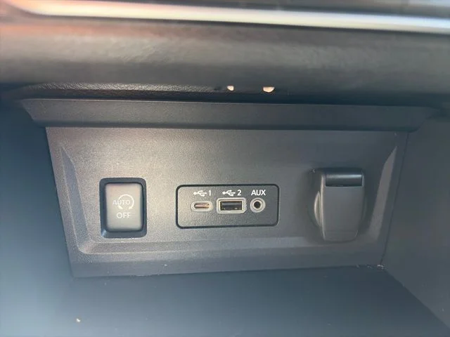 Used 2024 Blue Nissan SV image 18