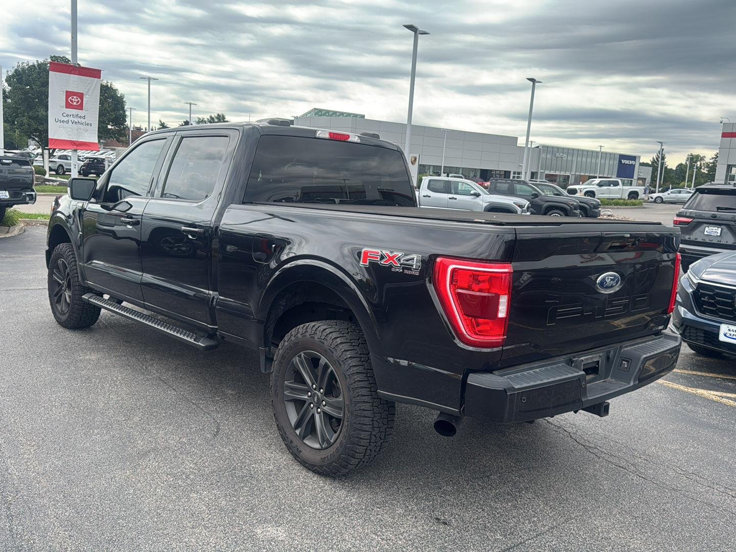 Used 2021 Agate Black Ford XLT image 4