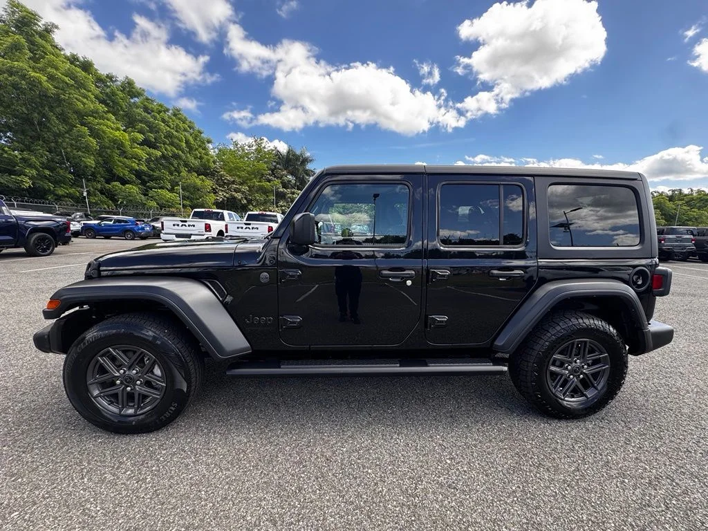 Used 2024 Black Jeep Sport S image 8