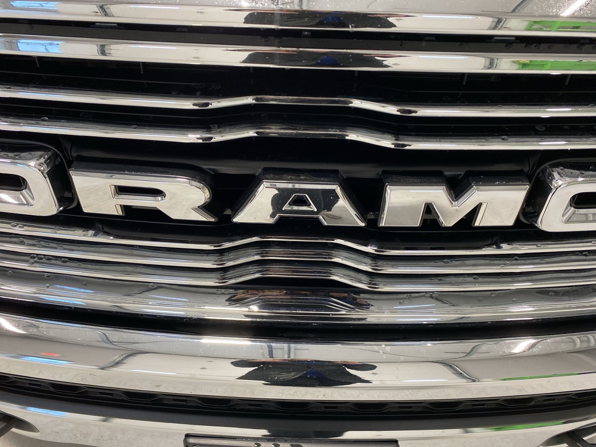 Used 2020 Granite Crystal Metallic Clearcoat  Ram Laramie image 63