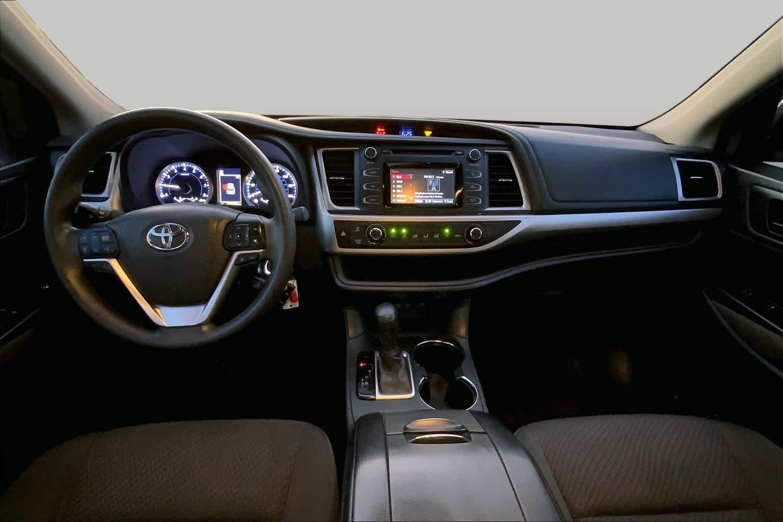 Used 2017 Blizzard Pearl Toyota LE image 15