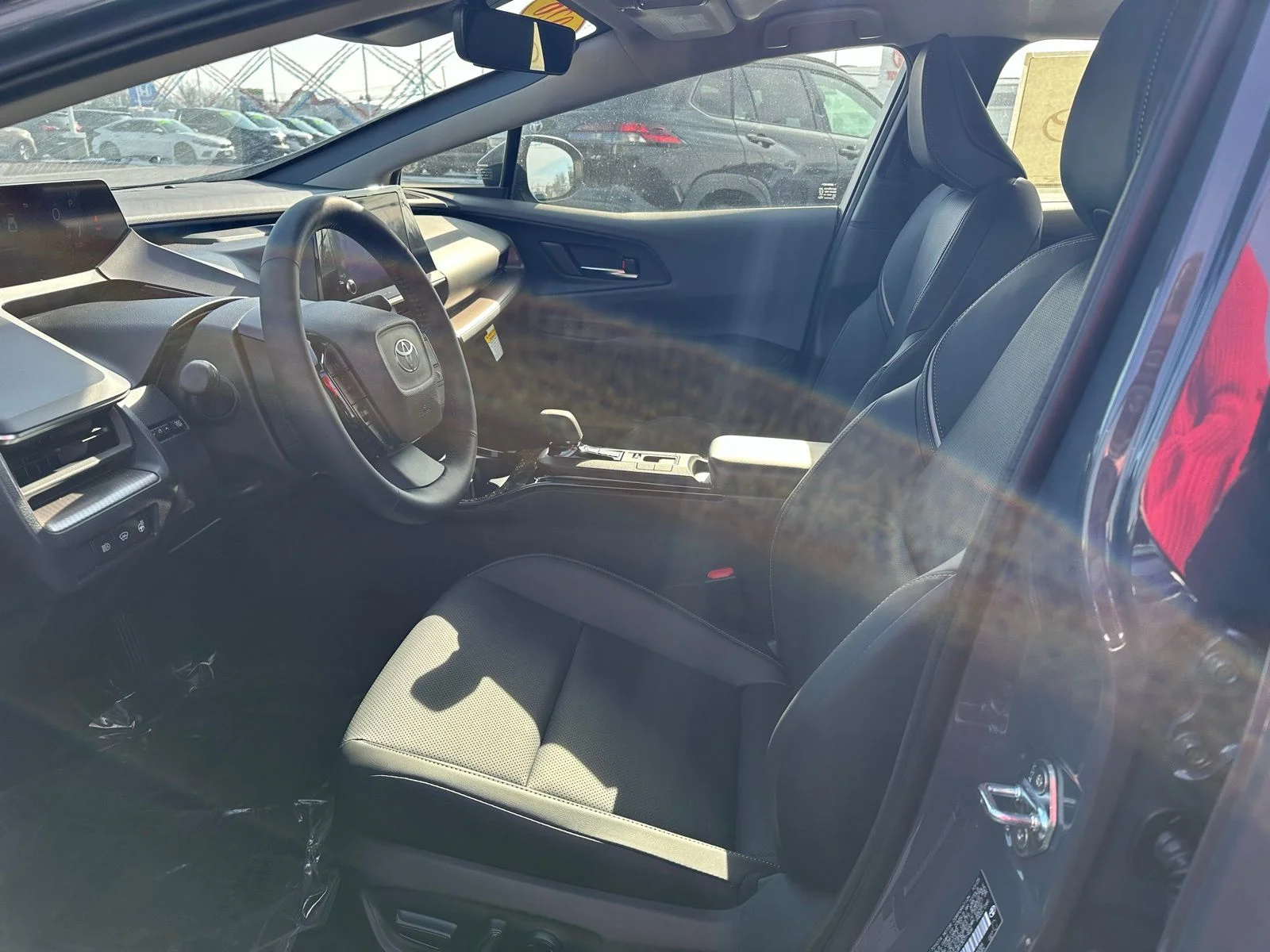 2026 Toyota Prius XLE - Photo 11